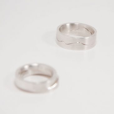 Pusselringar av silver. Puszzle rings in silver.