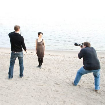 Smycken på stranden. Jewellery on the beach.