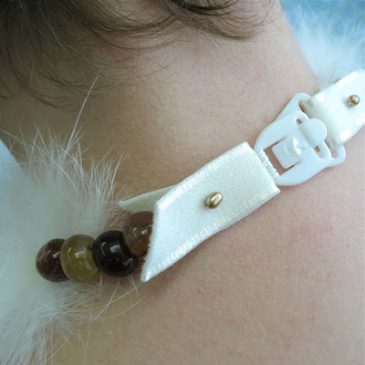 Smycken till en pervers madonna. Jewelry for a perverse madonna.