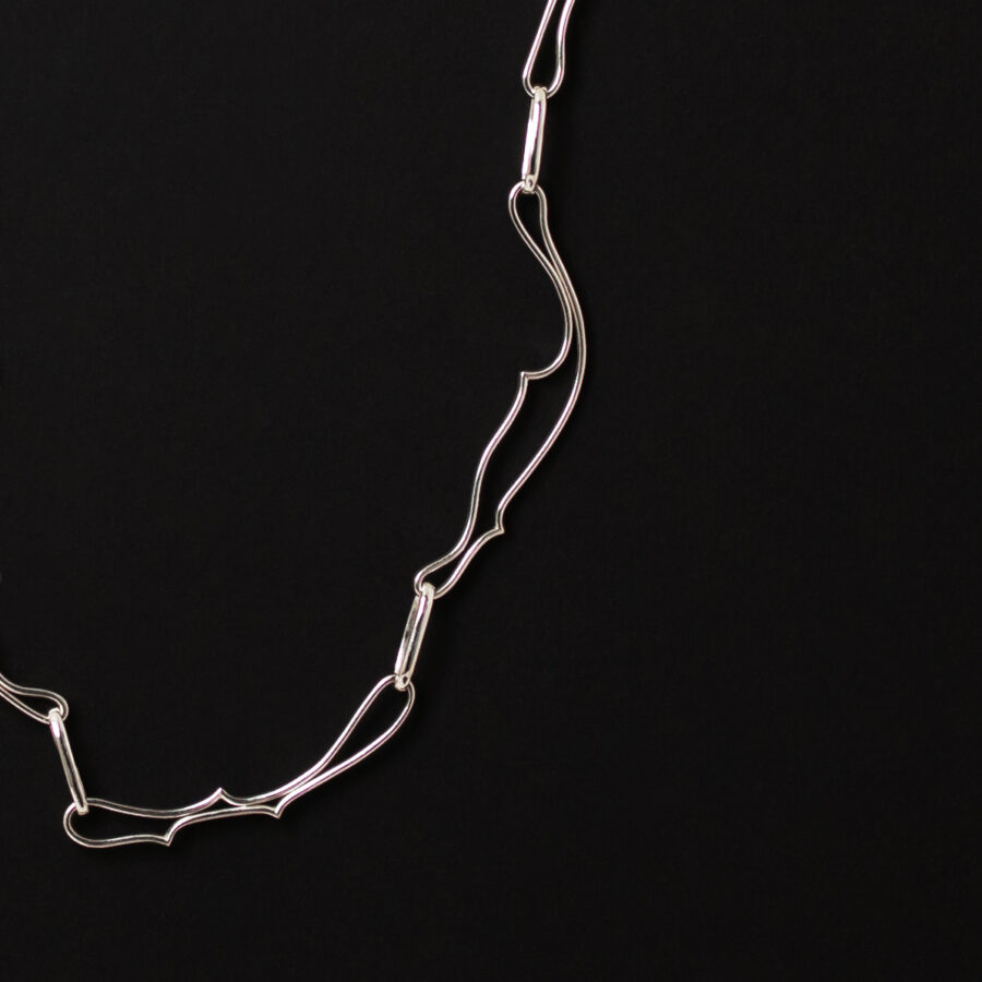 Kedja, silver. Tillverkad av Petronella Eriksson